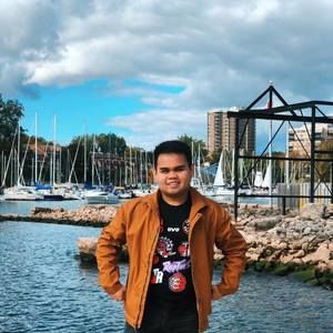 Meet your Posher, Justine